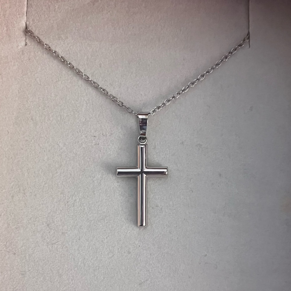 14k White Gold,  Cross Pendant Necklace - 18" 1.4 Grams